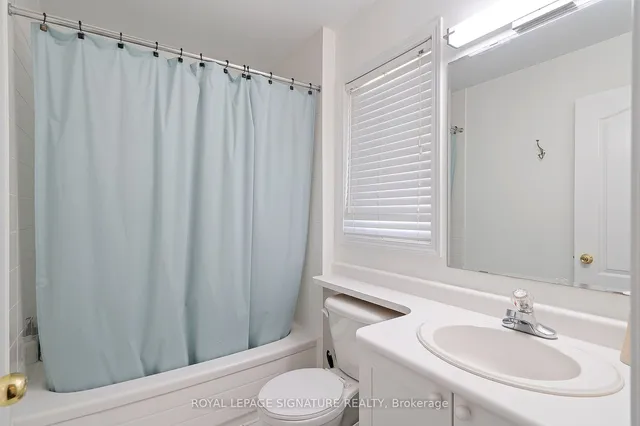 Additional image 27 of 956 Huffman Cres