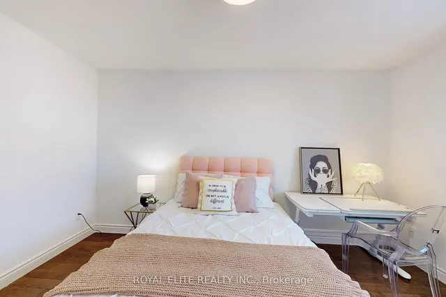 Additional image 30 of 65 Spire Hill Way