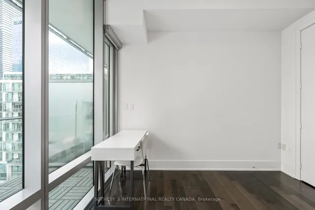 Additional image 20 of 39 Queens Quay Unit 803