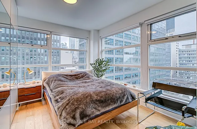 Additional image 13 of 50 Lombard St Unit 1004