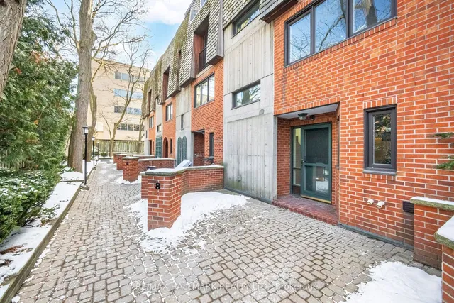 Additional image 7 of 31 Walmer Rd Unit 8