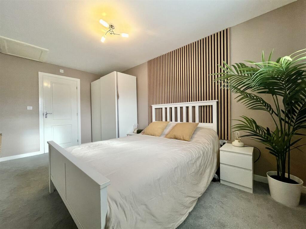 Additional image 11 of Harrowins Farm Drive, Queensbury, Bradford