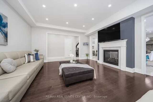 Additional image 15 of 72 BELLADONNA Circ