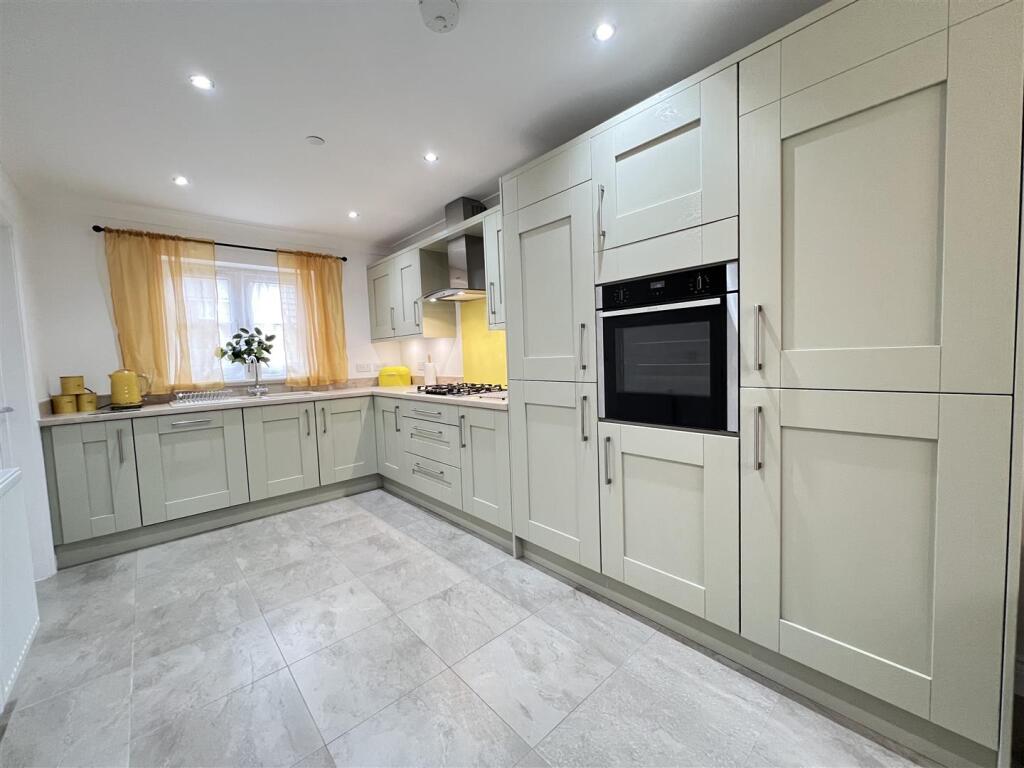 Additional image 4 of Ffordd Y Coleg, Aberdare