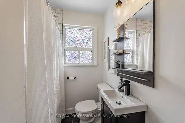 Additional image 18 of 118 Holland Park Ave