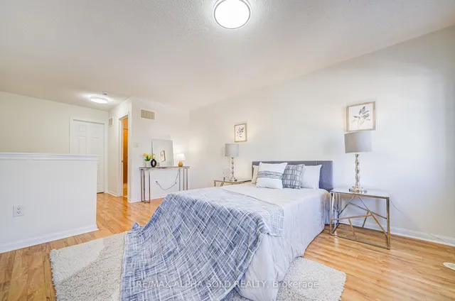 Additional image 36 of 30 Mendelssohn St Unit 15