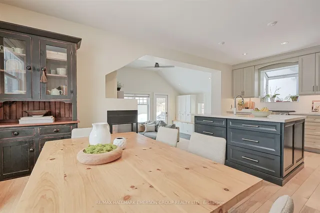 Additional image 7 of 2 Wood Glen Rd