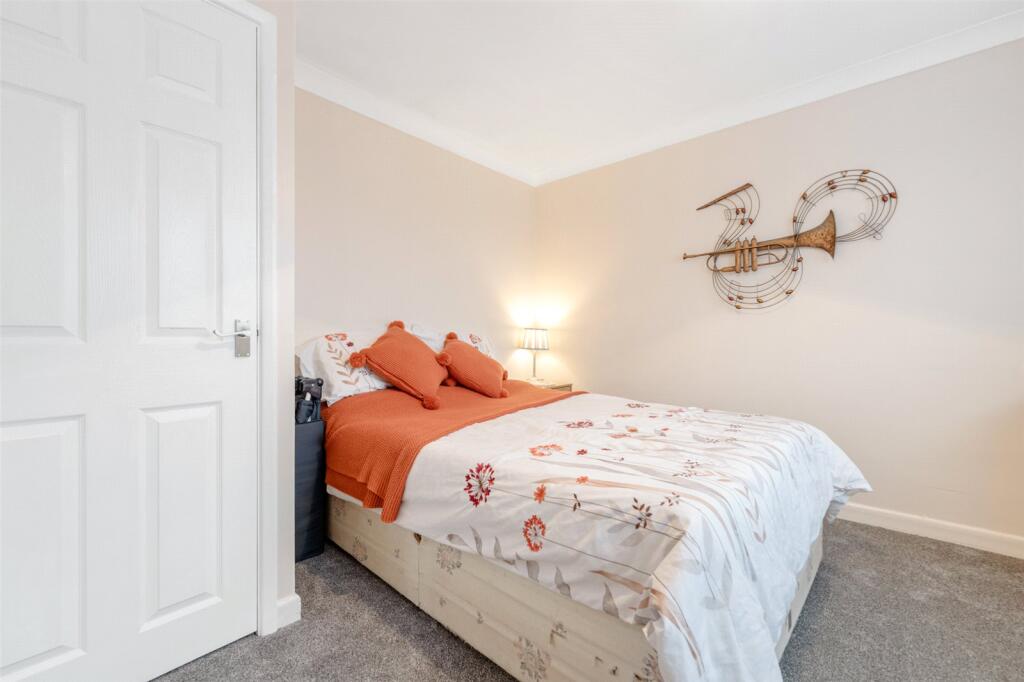 Additional image 9 of Crossways Avenue, Goring-by-Sea, Worthing, West Sussex, BN12