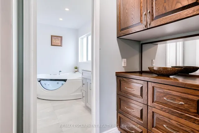 Additional image 17 of 5608 Hannah St