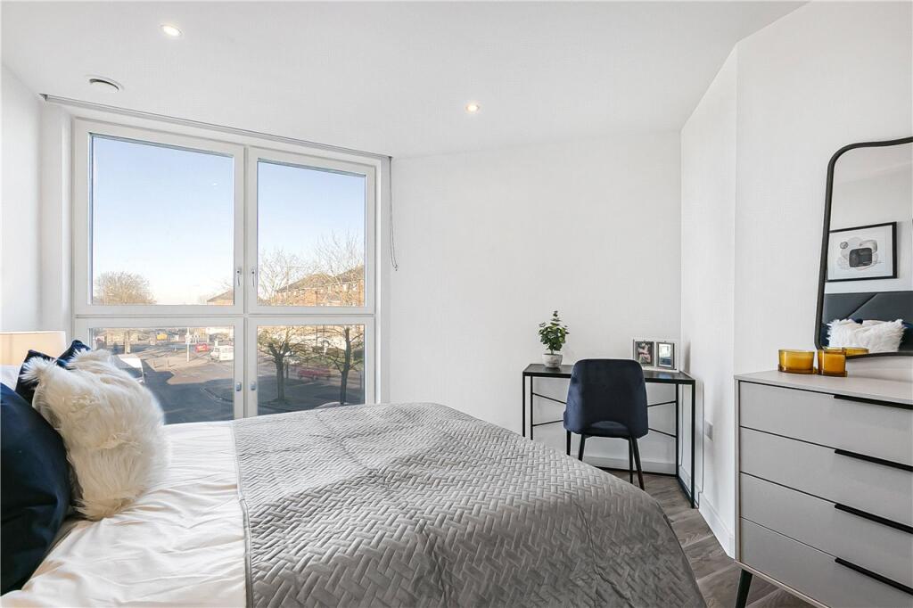 Additional image 10 of Corner House, Town Centre, Hatfield, AL10