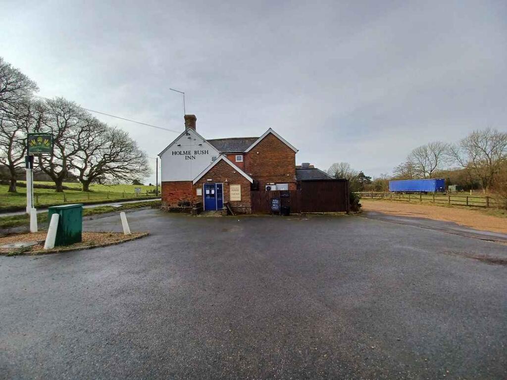 Additional image 4 of W-420691 - Holme Bush Inn, Old Wareham Road, Wimborne BH21 3RZ