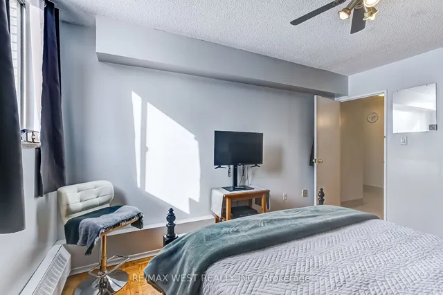 Additional image 23 of 340 Dixon Rd Unit 209