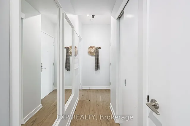 Additional image 10 of 126 Simcoe St Unit 1903