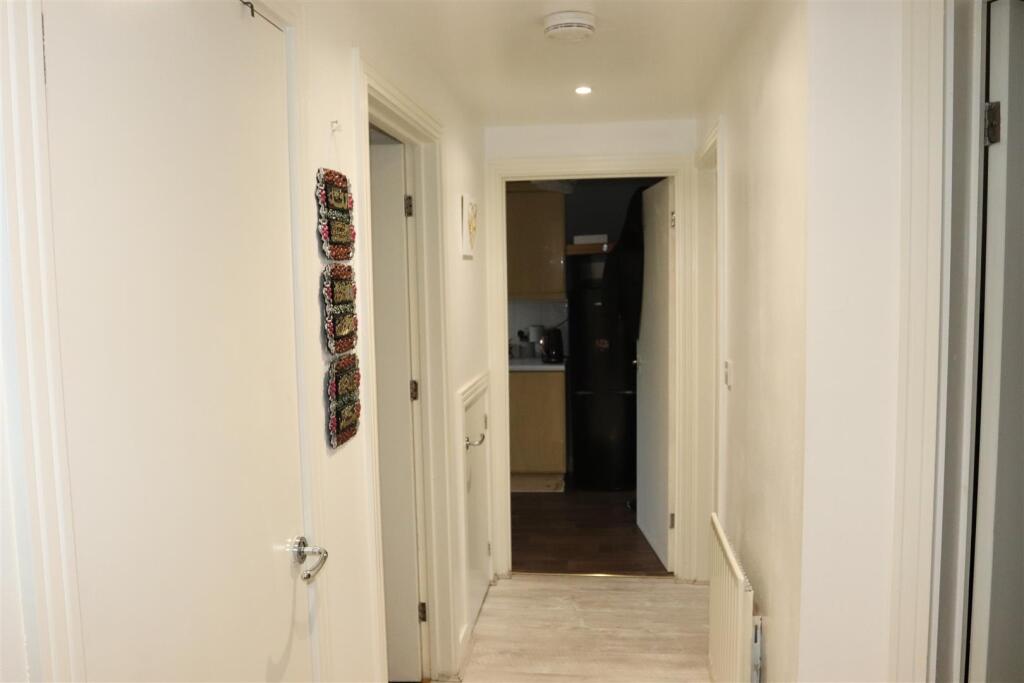 Additional image 4 of The Moorings, Hockley