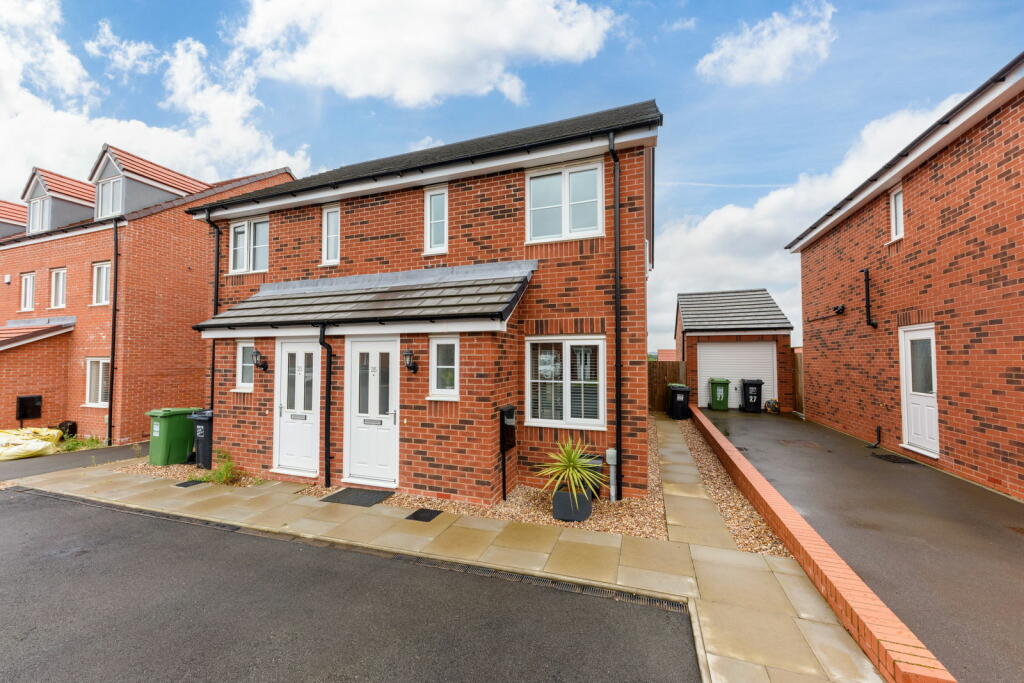 Ingram Close, Redditch, B97 6BS