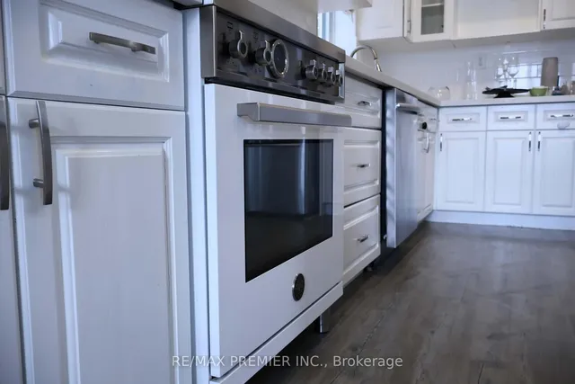 Additional image 8 of 694 Willard Ave