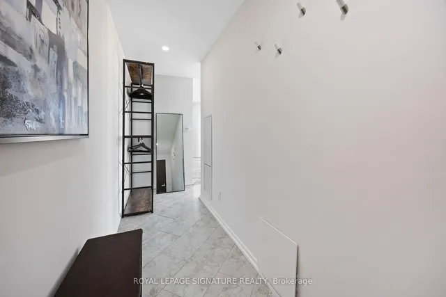 Additional image 4 of 197 Yonge St Unit 2612