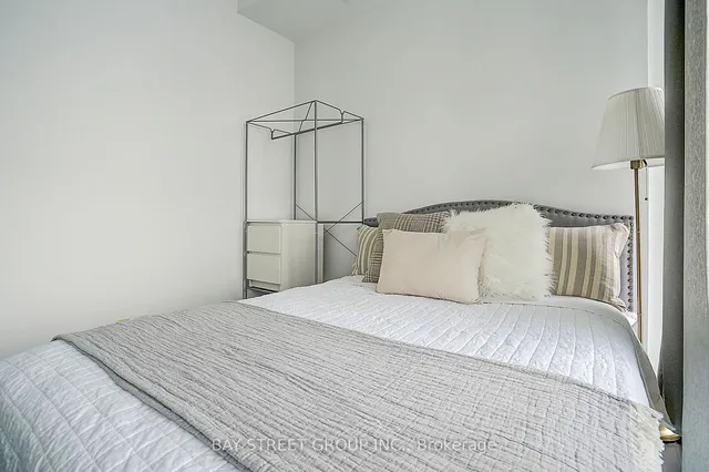 Additional image 31 of 15 Grenville St Unit 2903