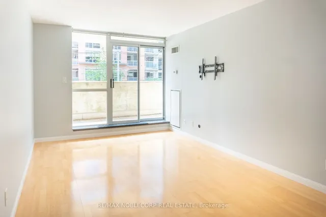 Additional image 11 of 1000 King St Unit 208