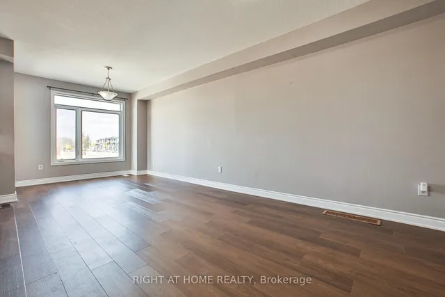 Additional image 14 of 590 North Service Rd Unit 102