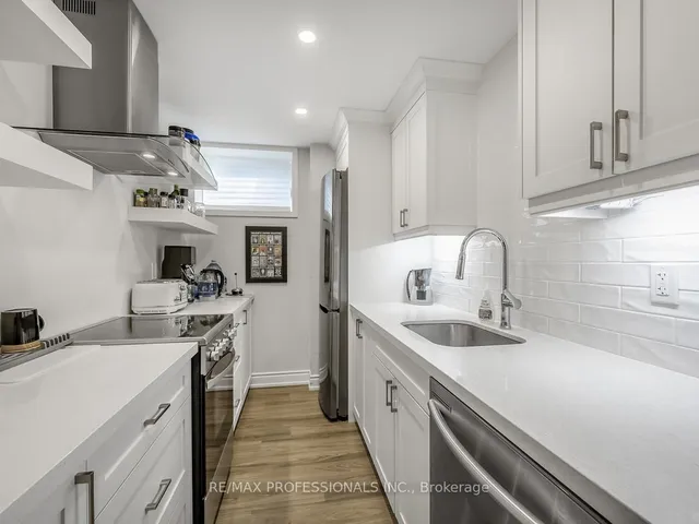 Additional image 24 of 35 Tenth St