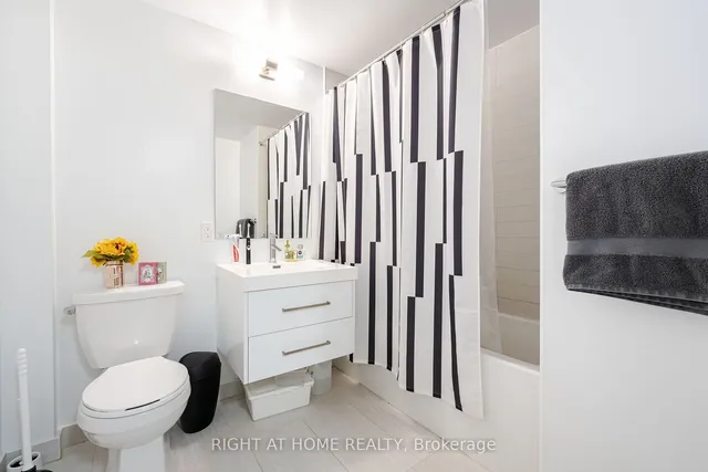 Additional image 23 of 403 Church St Unit 617