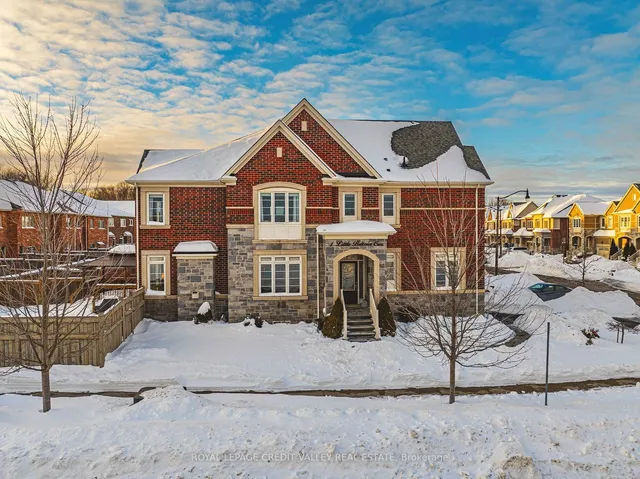 1 Little Britain Cres