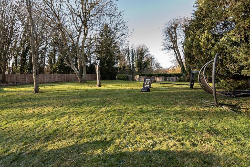 Additional image 10 of Marquis Lane, Harpenden