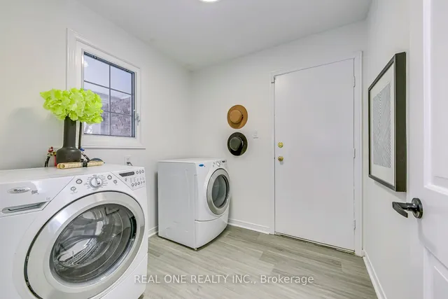 Additional image 23 of 153 Cavendish Crt