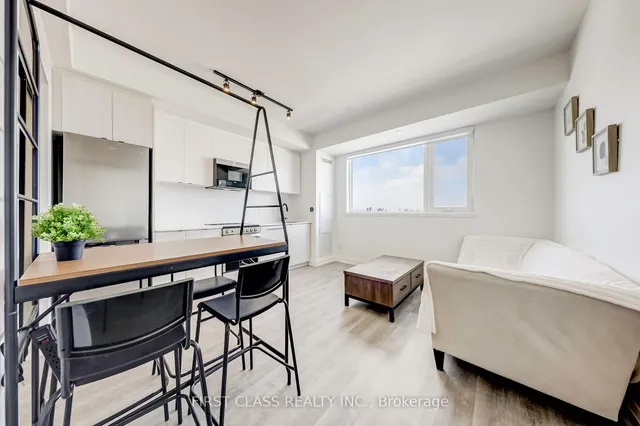 Additional image 8 of 2369 Danforth Ave Unit 904