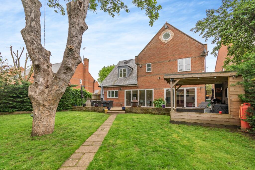 Additional image 15 of Farm Crescent, Napsbury Park, St. Albans, Hertfordshire