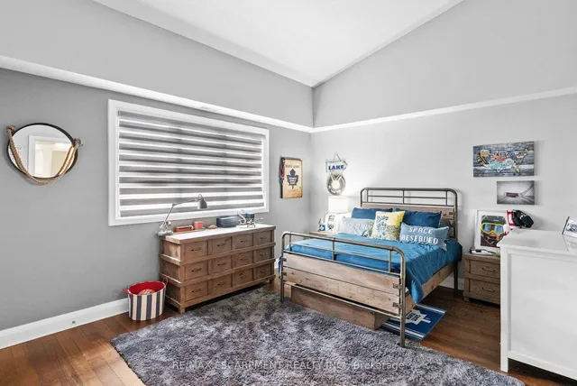 Additional image 19 of 3230 New St Unit 3