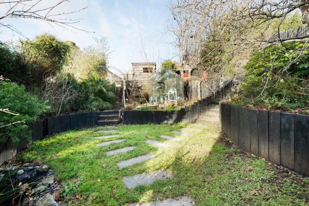 Additional image 41 of Great Brockeridge, Bristol