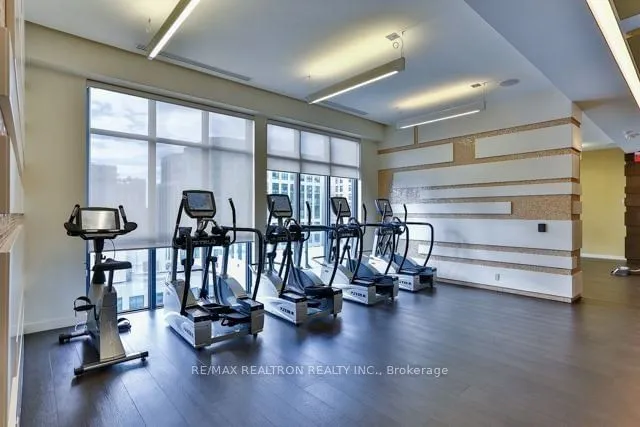 Additional image 9 of 300 Front St Unit 907