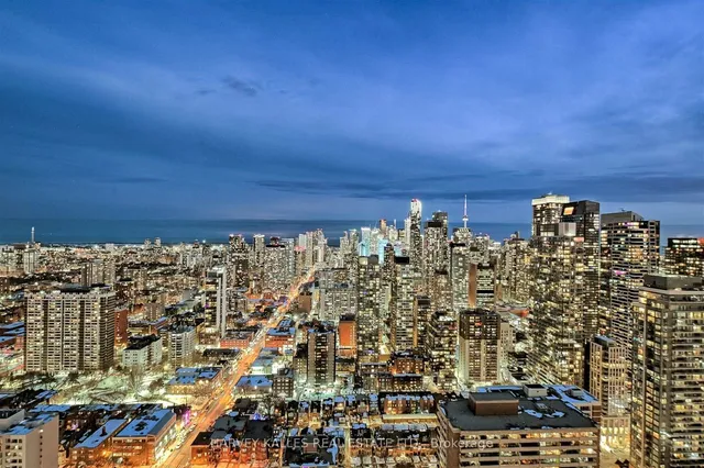 Additional image 38 of 55 Charles St Unit 4304