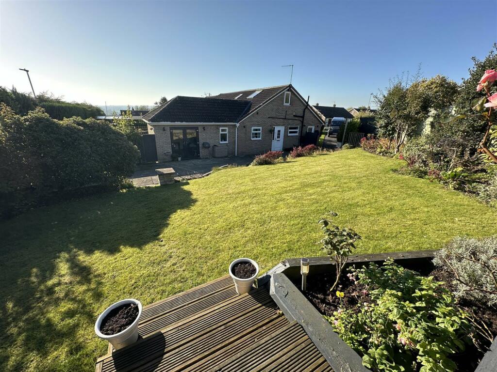 Additional image 28 of Ronaldshay Close, Richmond