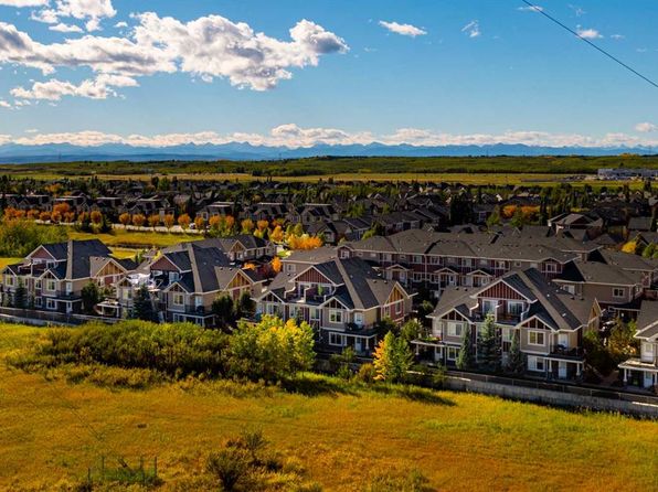 Additional image 3 of 59 W Coach Mnr SW #4, Calgary, AB T3H 1R7