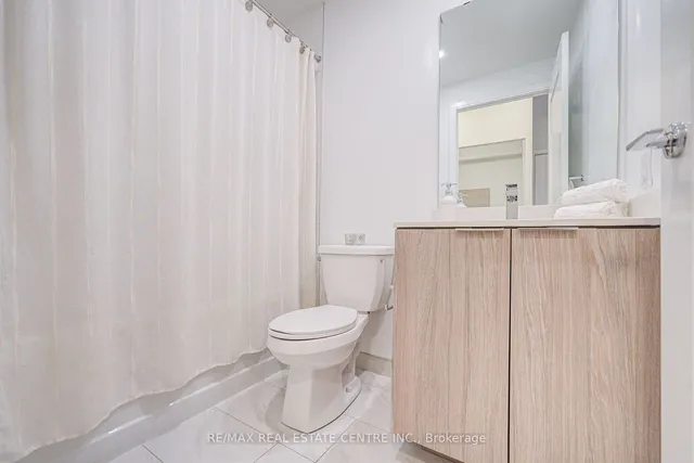 Additional image 18 of 70 Annie Craig Dr Unit 703