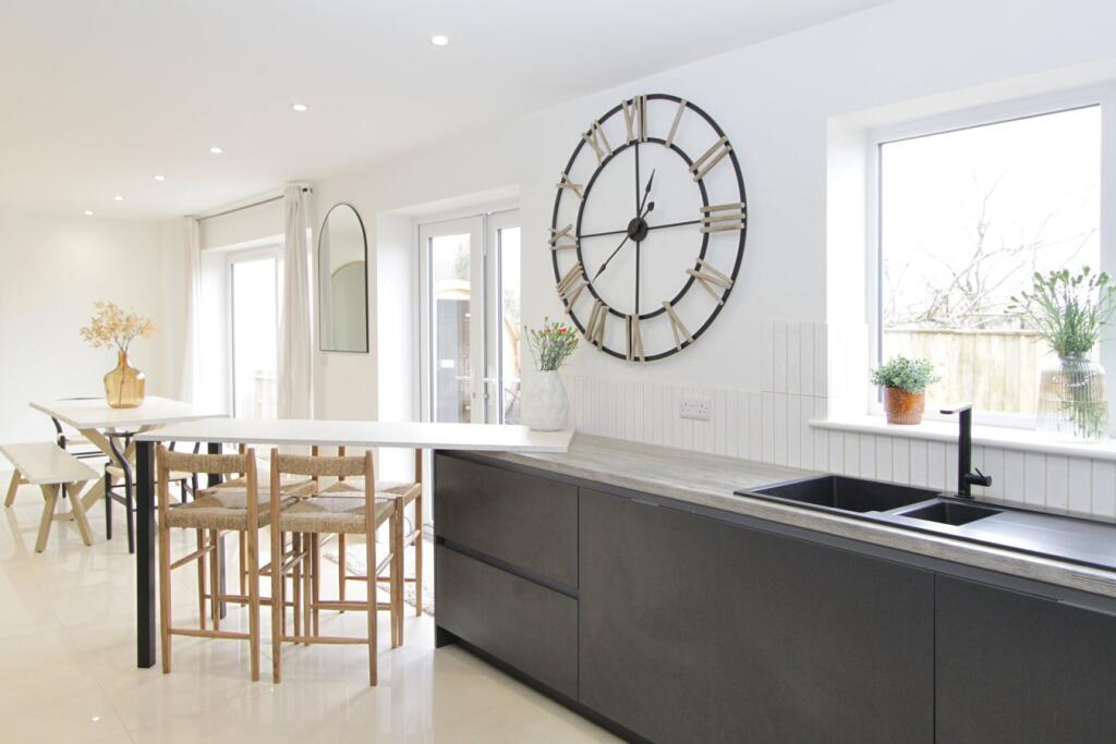 Additional image 11 of Knapp Road, Thornbury, BS35