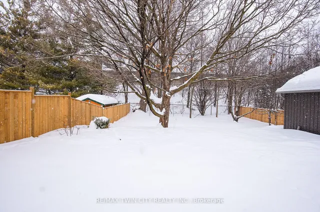 Additional image 38 of 400 Dumfries Ave