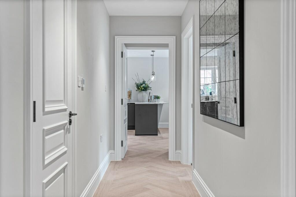 Additional image 5 of Caddington House, Digswell, Welwyn, Hertfordshire, AL6