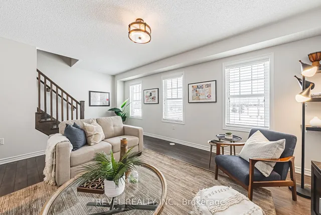 Additional image 7 of 19 Tight Crt