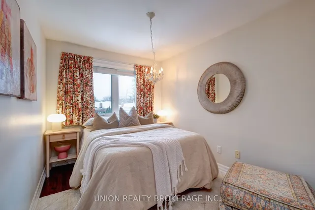 Additional image 28 of 321 Leslie St