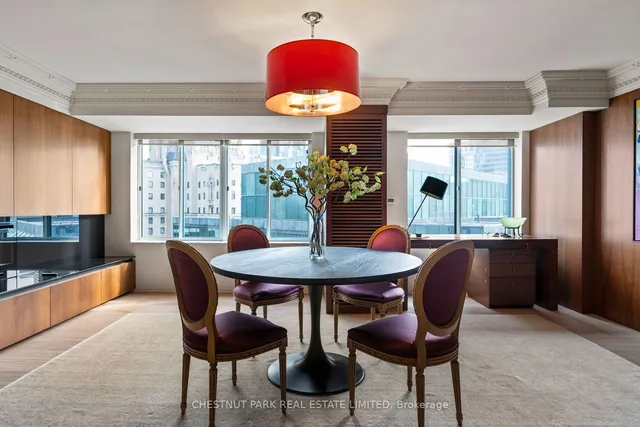 Additional image 19 of 33 University Ave Unit LPH 2701