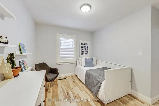 Additional image 17 of 46 Lombardy Cres