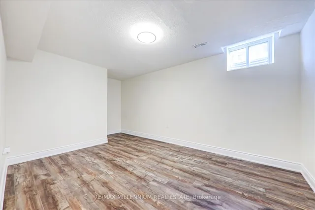 Additional image 32 of 13 Ebby Ave