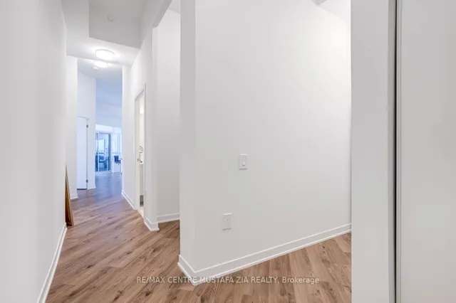 Additional image 8 of 395 Dundas St Unit 217