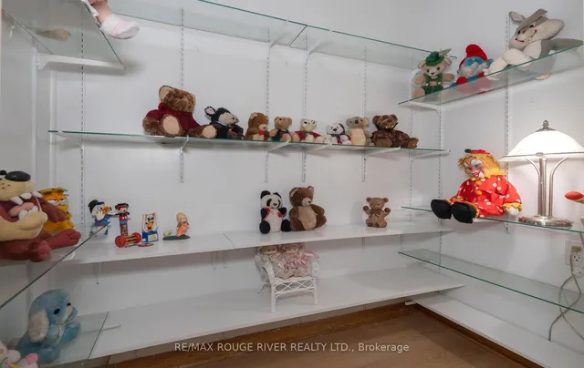 Additional image 32 of 89 Invermarge Dr