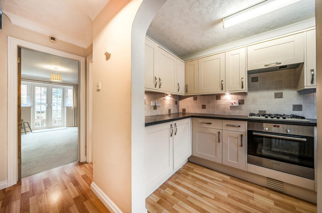 Additional image 5 of Duxberry Close, Bromley, BR2