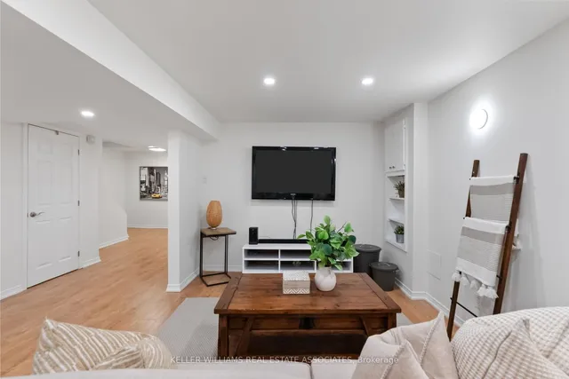 Additional image 11 of 3068 Autumn Hill Cres